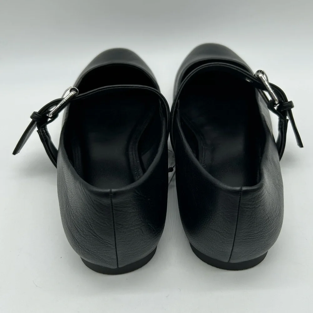 DV by Dolce Vita Black Munich Flats with Buckle Strap – Women’s Size 8 NWB
